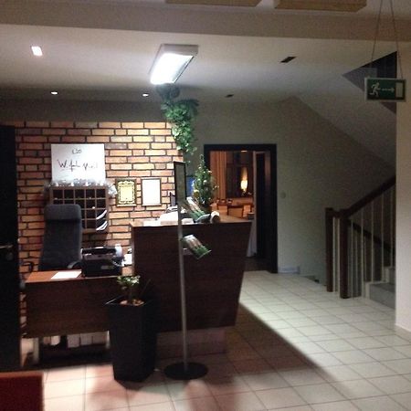 Hôtel Willa Strzelnica à Kościerzyna Extérieur photo