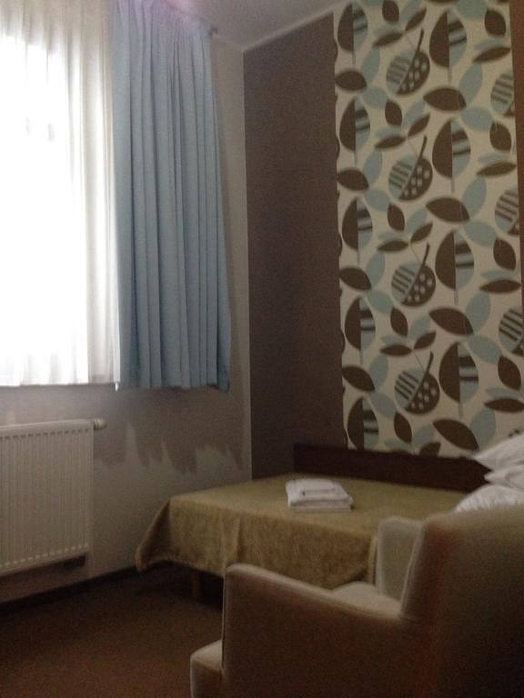 Hôtel Willa Strzelnica à Kościerzyna Extérieur photo